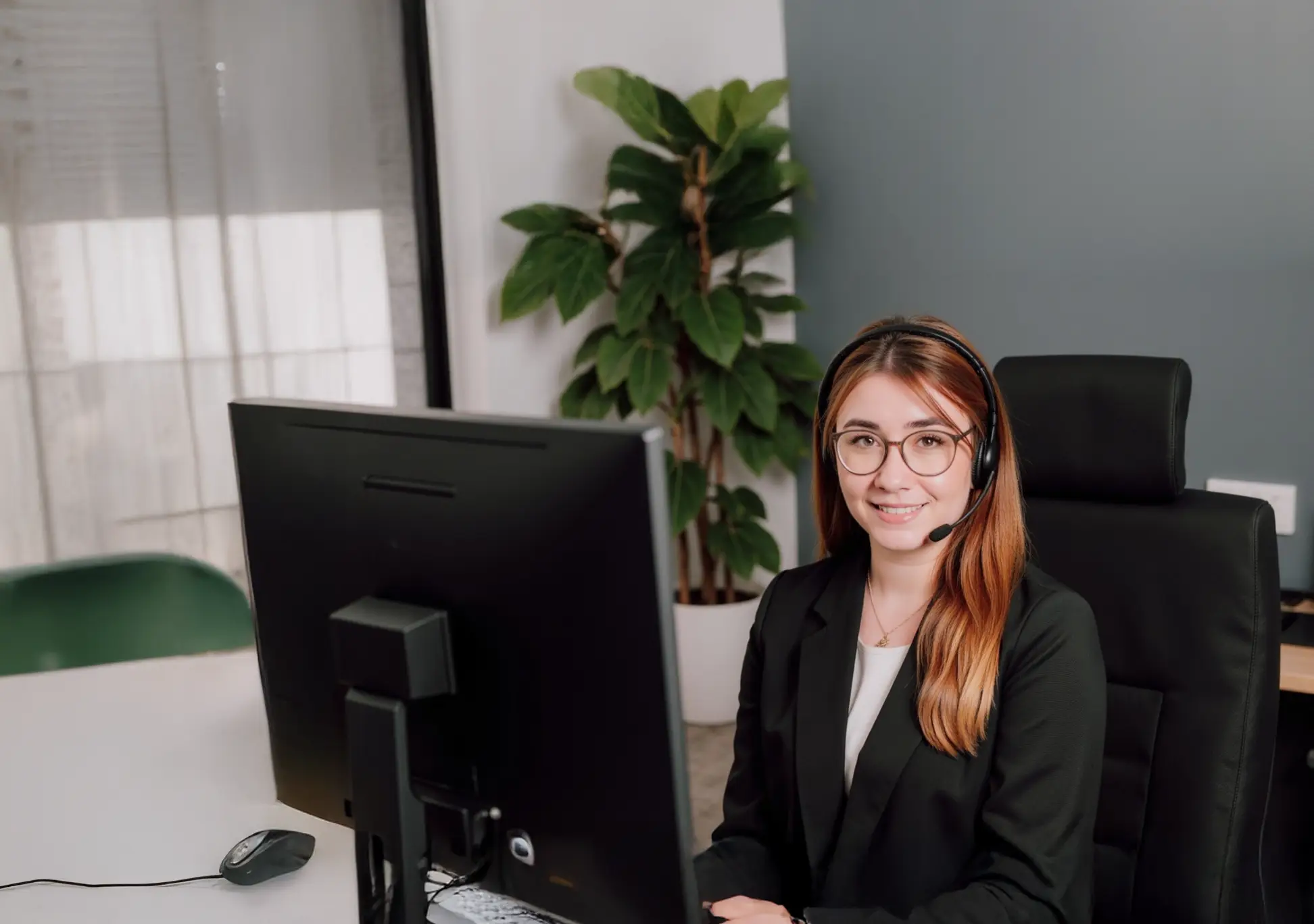 Innovaris Kontaktaufnahme, Janna Schramp unsere Sekretärin
